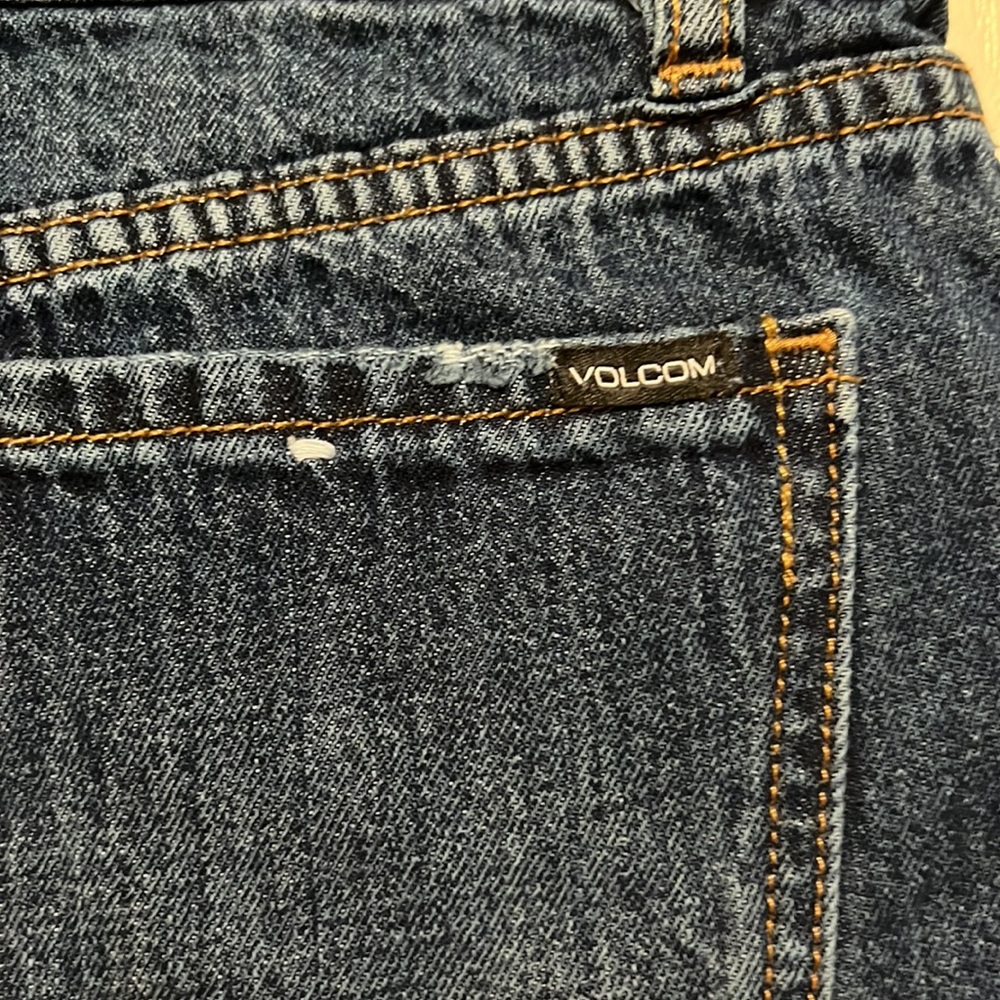 Volcom - Picture 5 of 5